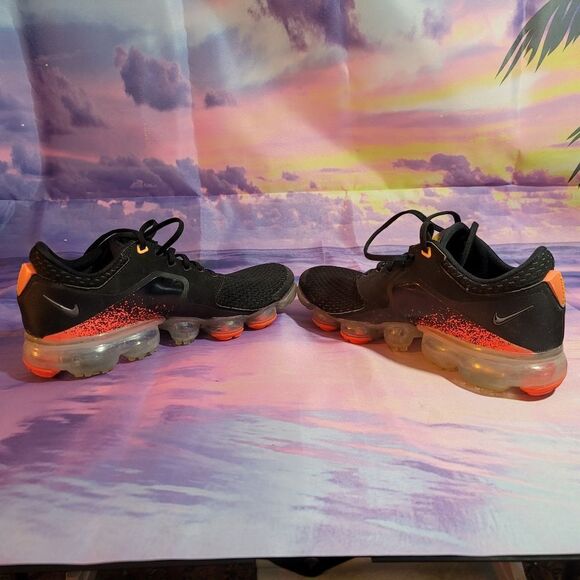 Nike Air Vapormax EUC Size 7Y - Picture 8 of 10
